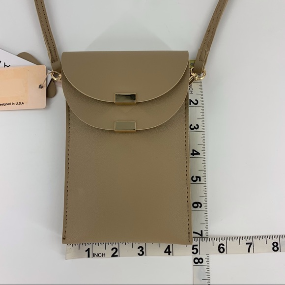 Mellow World NWT Taupe Cross Body Cell Phone Touchscreen Window Wallet Purse - Picture 12 of 14